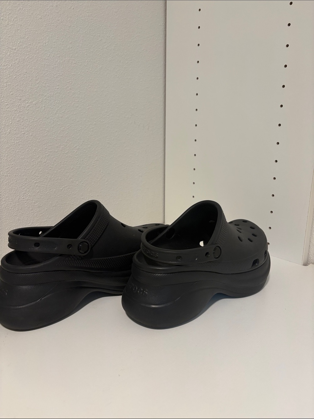 Bae platform clogs from Crocs - Picture 3 of 5